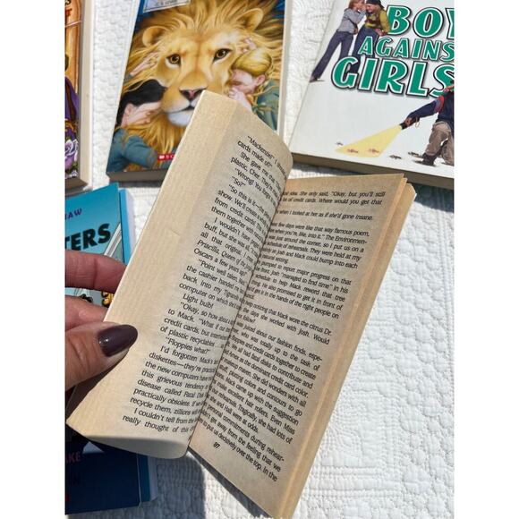 Junie B. Jones Books by Barbara Park + others + book markers - Picture 7 of 8